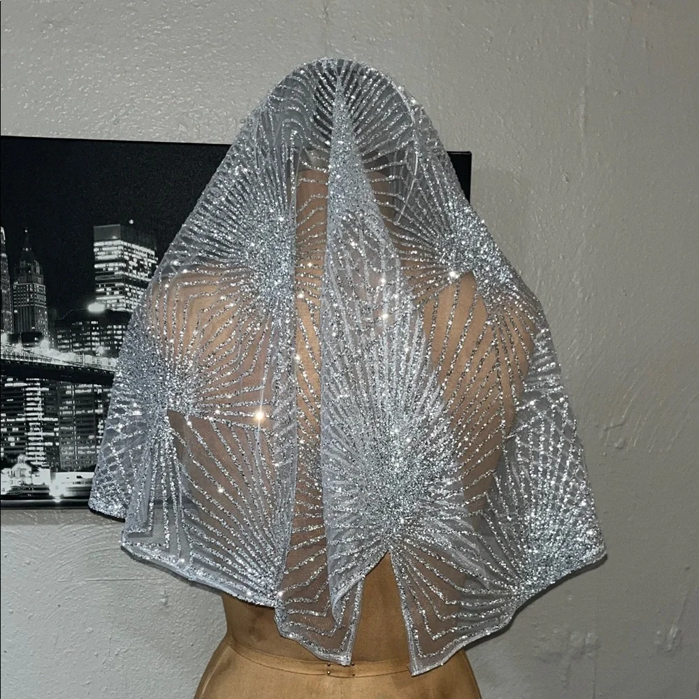 Sparkling Silver headband Veil with glitter - Picture 4 of 13